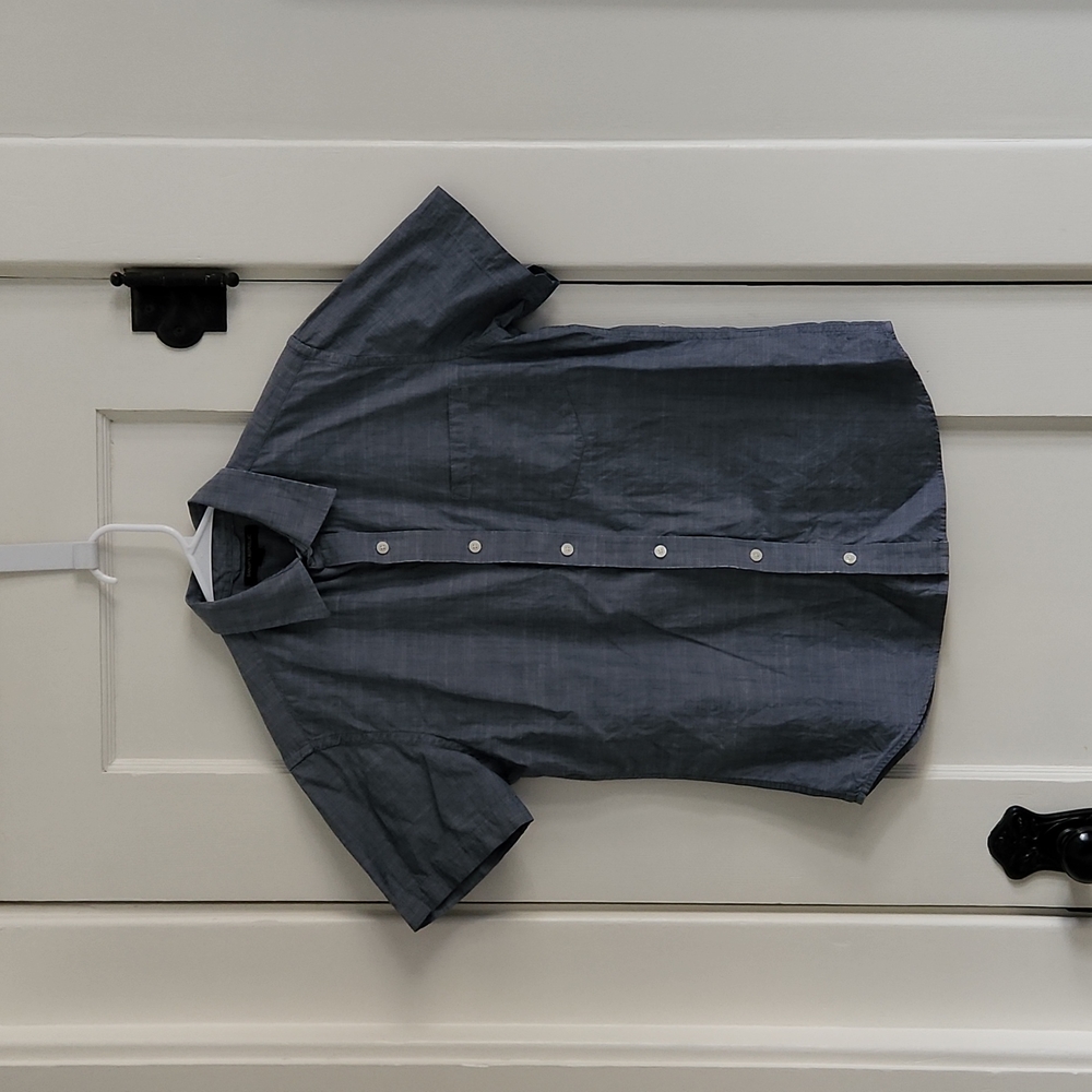 Banana Republic Short Sleeved Button Down